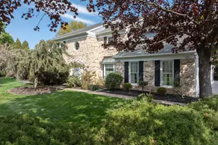 492 Brights Ln, Blue Bell, PA 19422 - Photo 2