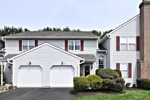 201 Essex Ct, Lansdale, PA 19446 - Photo 2
