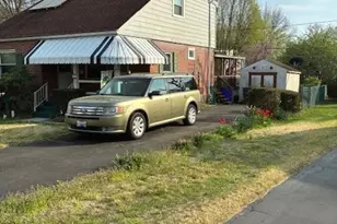971 Park Dr, Pottstown, PA 19464 - Photo 2