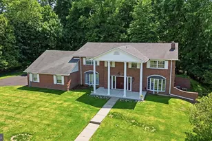 1840 Nicholas Dr, Huntingdon Valley, PA 19006 - Photo 2