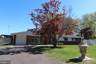 700 Fraser Rd, Glenside, PA 19038 - Photo 2
