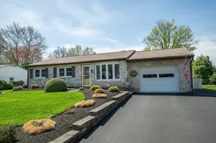 1320 Woodside Ave, Hatfield, PA 19440 - Photo 2