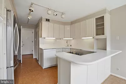 1001 City Avenue #E-506, Wynnewood, PA 19096 - Photo 18