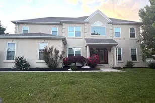 125 Summer Hill Dr, Gilbertsville, PA 19525 - Photo 1