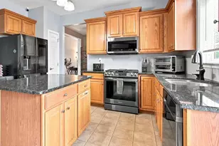 321 Summer Grove Ln, Pottstown, PA 19464 - Photo 8
