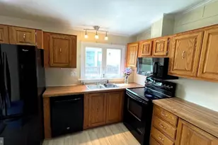 742 Dogwood Dr, North Wales, PA 19454 - Photo 6