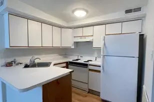 420 Hallowell St, Conshohocken, PA 19428 - Photo 2