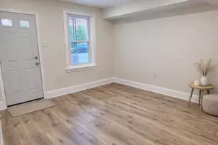 22 Maple St, Conshohocken, PA 19428 - Photo 2