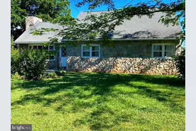 1070 Main Street, Linfield, PA 19468 - Photo 2