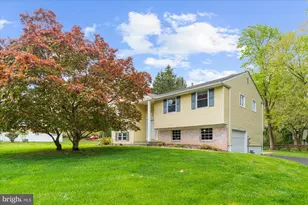 101 Village Dr, North Wales, PA 19454 - Photo 2