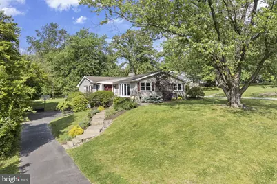 8807 Hawthorne Lane, Wyndmoor, PA 19038 - Photo 2