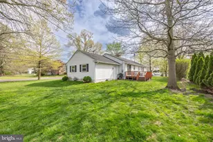 604 N Line St, Lansdale, PA 19446 - Photo 8