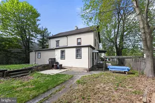 113 S Chestnut St, Ambler, PA 19002 - Photo 2