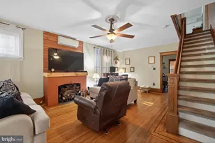 33 W 2nd St, Pottstown, PA 19464 - Photo 4