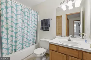 379 Pondview Dr, Harleysville, PA 19438 - Photo 16