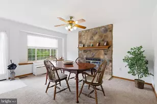 379 Pondview Dr, Harleysville, PA 19438 - Photo 6