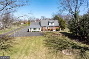382 Oak Dr, Harleysville, PA 19438 - Photo 8