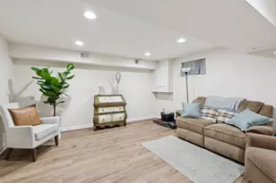 449 E 9th, Conshohocken, PA 19428 - Photo 18