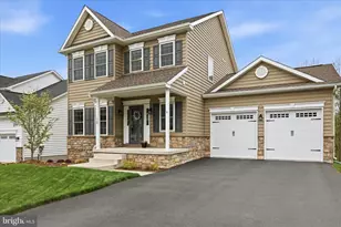 2208 Bridgeport Ave, Pennsburg, PA 18073 - Photo 2
