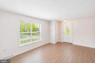 423 Honeysuckle Ln, Blue Bell, PA 19422 - Photo 8