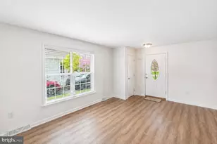 423 Honeysuckle Ln, Blue Bell, PA 19422 - Photo 8