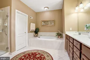 275 Country Club Dr, Telford, PA 18969 - Photo 32