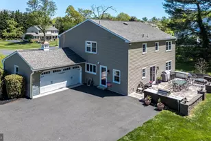564 Derwin Dr, Blue Bell, PA 19422 - Photo 4