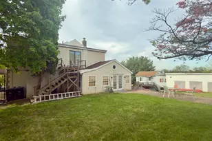 422 W 6th Ave, Conshohocken, PA 19428 - Photo 8