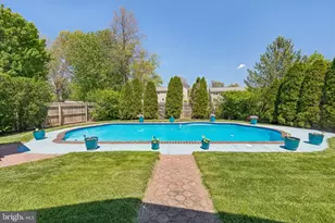 1375 Downing Dr, Hatfield, PA 19440 - Photo 30