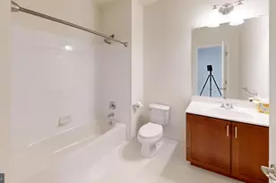 909 Lakeview Ct, King of Prussia, PA 19406 - Photo 18