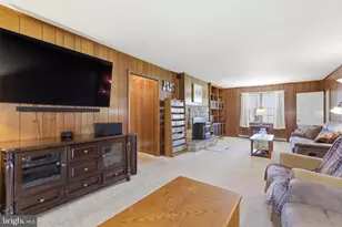 372 Oak Dr, Souderton, PA 18964 - Photo 8