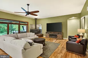 593 Gerloff Rd, Schwenksville, PA 19473 - Photo 8