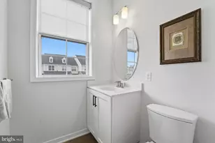 2030 Julia Dr, Conshohocken, PA 19428 - Photo 16
