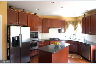331 Quail Dr N, Phoenixville, PA 19460 - Photo 1