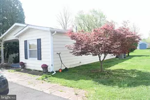 613 Stream View Dr, North Wales, PA 19454 - Photo 2
