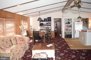 613 Stream View Dr, North Wales, PA 19454 - Photo 4