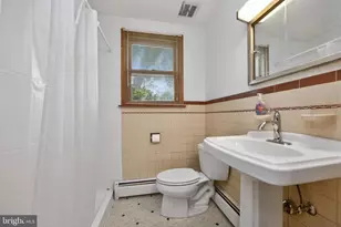 234 W Chestnut St, Souderton, PA 18964 - Photo 14