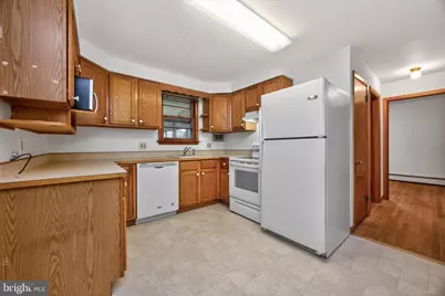 234 W Chestnut Street, Souderton, PA 18964 - Photo 4