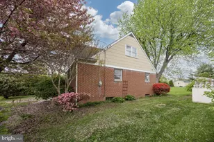 234 W Chestnut St, Souderton, PA 18964 - Photo 36