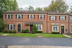 423 Saw Mill Ct, Norristown, PA 19401 - Photo 1