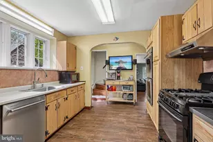 6 Overbrook Pkwy, Wynnewood, PA 19096 - Photo 14