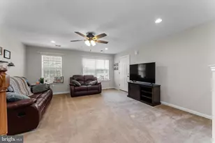 2058 Berkeley Dr, Pennsburg, PA 18073 - Photo 2