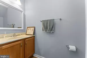 2058 Berkeley Dr, Pennsburg, PA 18073 - Photo 10