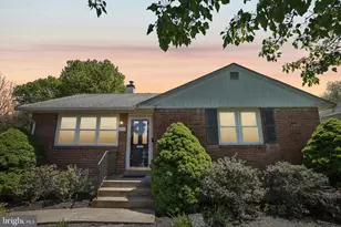 3715 Round Meadow, Hatboro, PA 19040 - Photo 2
