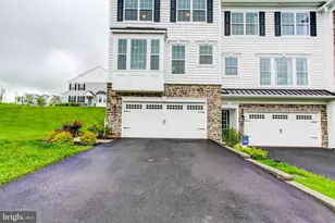 135 Woodwinds Dr, Collegeville, PA 19426 - Photo 4
