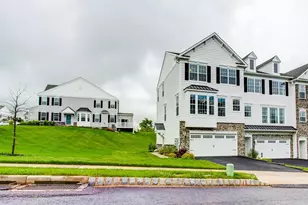 135 Woodwinds Dr, Collegeville, PA 19426 - Photo 2