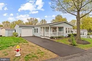 308 Hidden Springs Dr, Souderton, PA 18964 - Photo 4