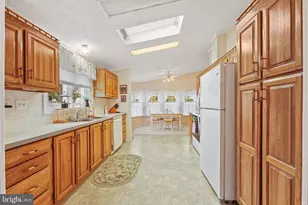 308 Hidden Springs Dr, Souderton, PA 18964 - Photo 12