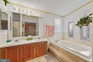 308 Hidden Springs Dr, Souderton, PA 18964 - Photo 22