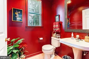 602 Dunburry Dr, Ambler, PA 19002 - Photo 12